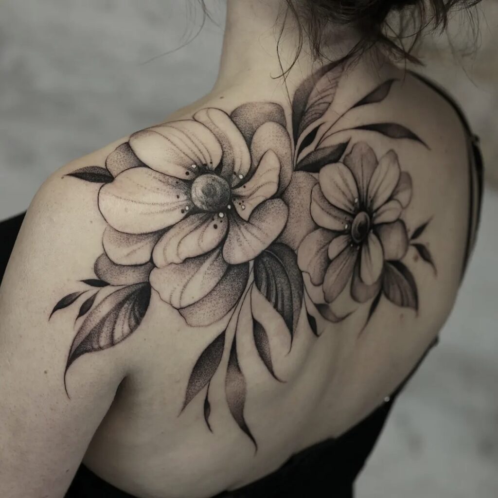 tatuaż-graficzny-kwiaty-ada-wodzisław-speak-in-color