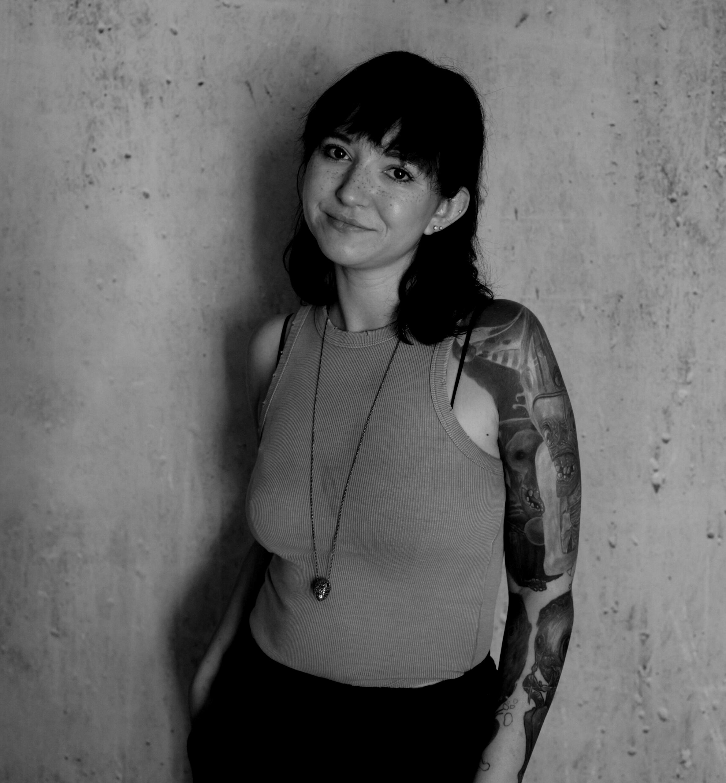 Justyna-tatuaz-speakincolor-wodzislaw-rybnik-zory-pszow-jastrzebie-radlin-scaled-blackwhite